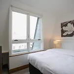 아파트 Parnell Boulevard *